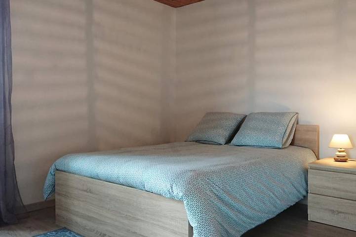 Gîte pour 6 personnes, avec Jardin à Oradour-Fanais - 2
