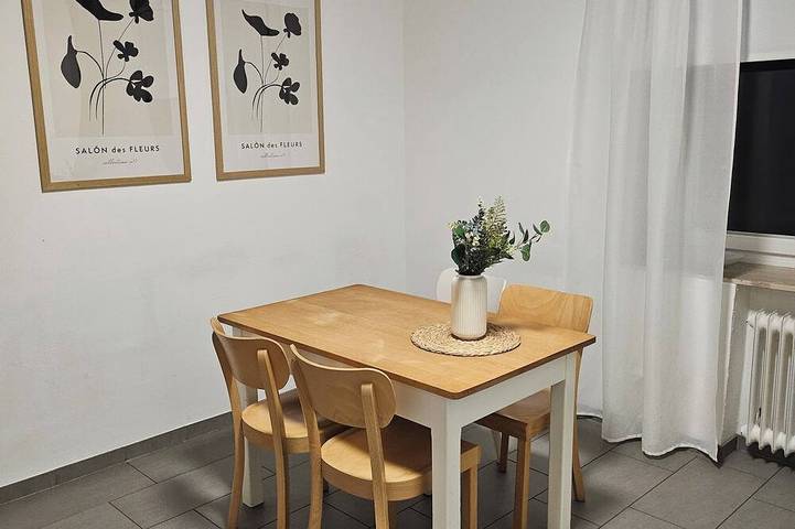 Ganze Wohnung, Schönes Single Apartment I 3min City I P I Waschmaschine I 100m Supermarkt in Ibbenbüren, Kreis Steinfurt