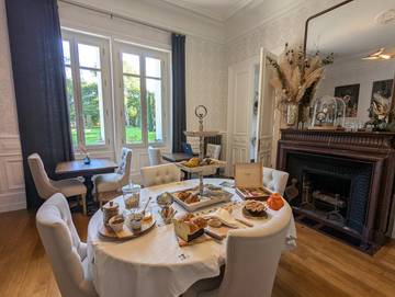 Alojamiento Y Desayuno para 4 Personas en Segonzac, Nouvelle-Aquitaine, Foto 2