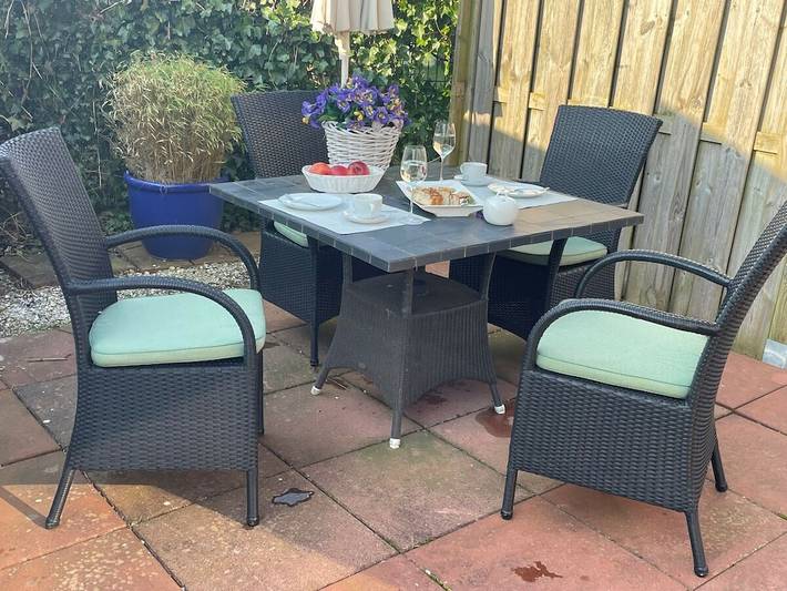 Ferienhaus für 2 Personen, mit Terrasse und Garten in Krummhörn