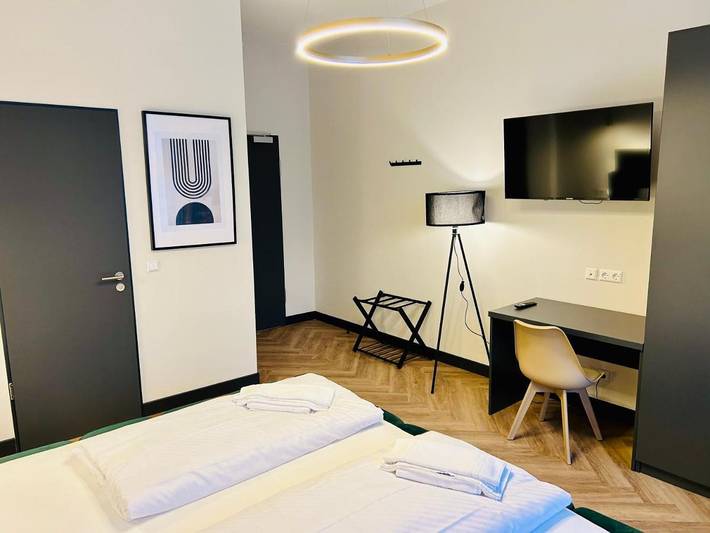 Hotel für 3 Personen, mit Ausblick in Westend Berlin - 3