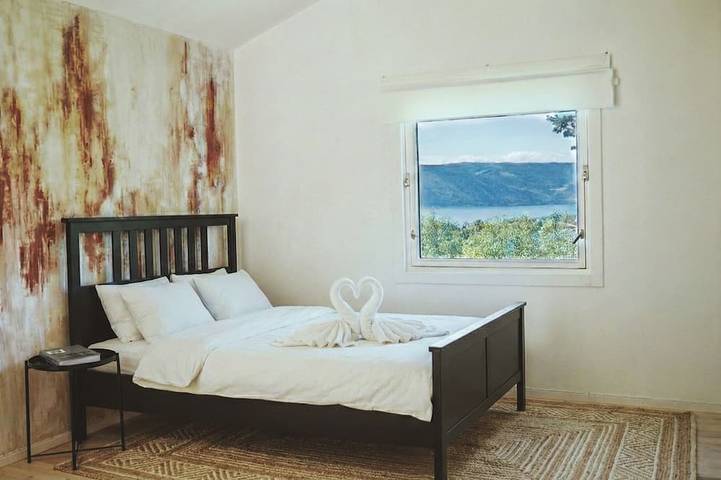 Romantic Getaway: Hot Tub, Cinema & View in Stange