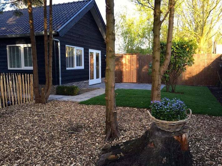 Vakantiehuis voor 3 personen, met Terras en Tuin in Limmen