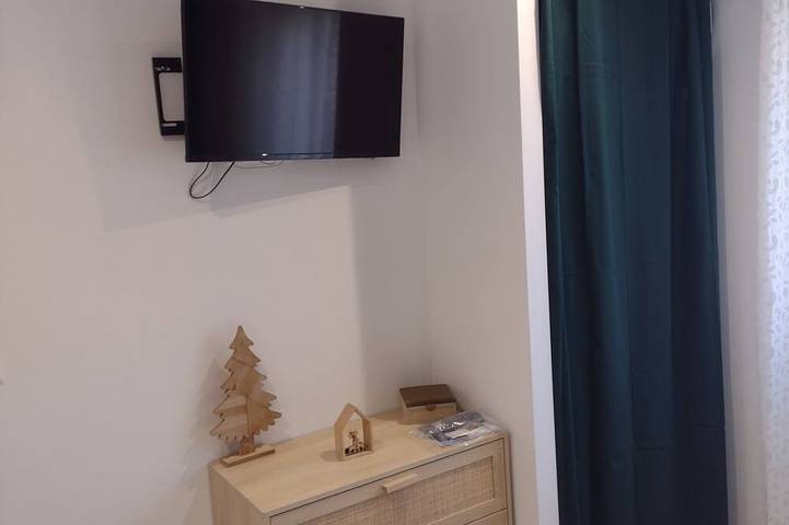 Gîte pour 2 personnes, avec piscine à Hérépian - 4