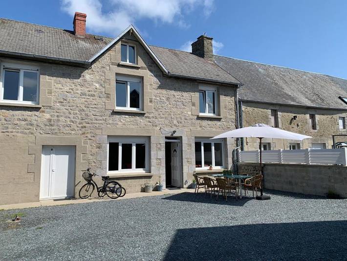 Location de vacances pour 6 personnes, avec jardin à Lingreville - 2