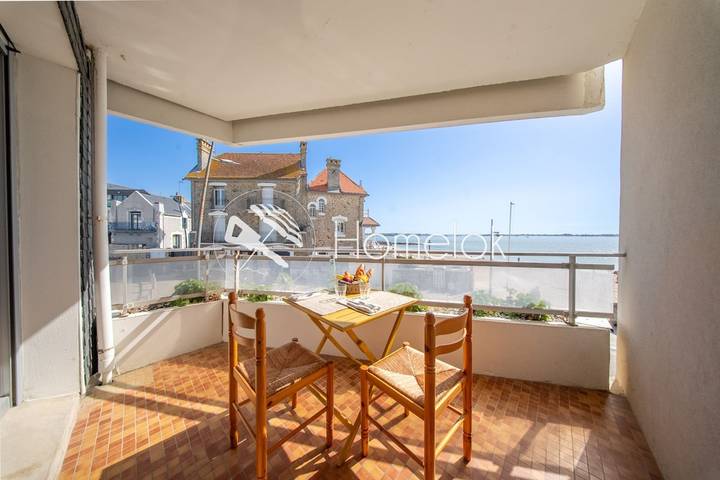 Gîte pour 4 personnes, avec balcon, adapté aux familles dans Office De Tourisme De Larmor Plage