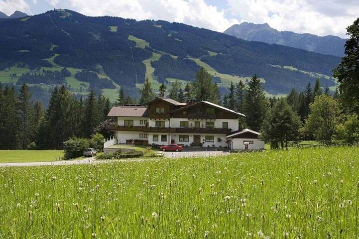 B&B für 4 Personen, mit Garten und Sauna sowie Pool in Ramsau am Dachstein - 2