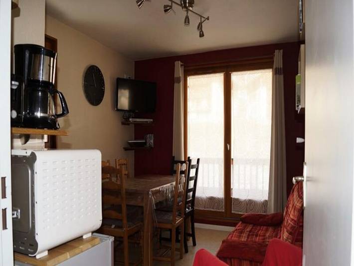 Gîte pour 6 personnes, avec piscine, adapté aux familles dans Col De La Croix De Fer - 2