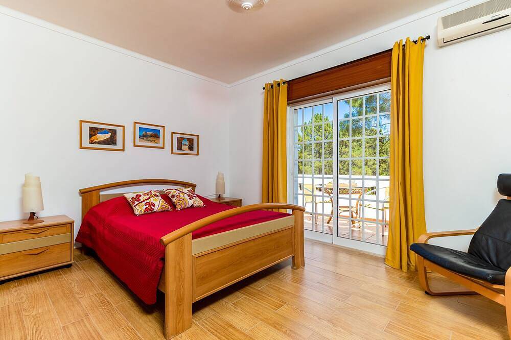 Spacious 4 bed villa, swimming pool, games room, 150m from the beach - 109964/Al in Castro Marim, Faro Distrikt