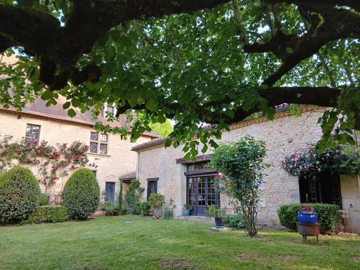 Location de vacances pour 5 personnes, avec vue et jardin à Champcevinel - 2