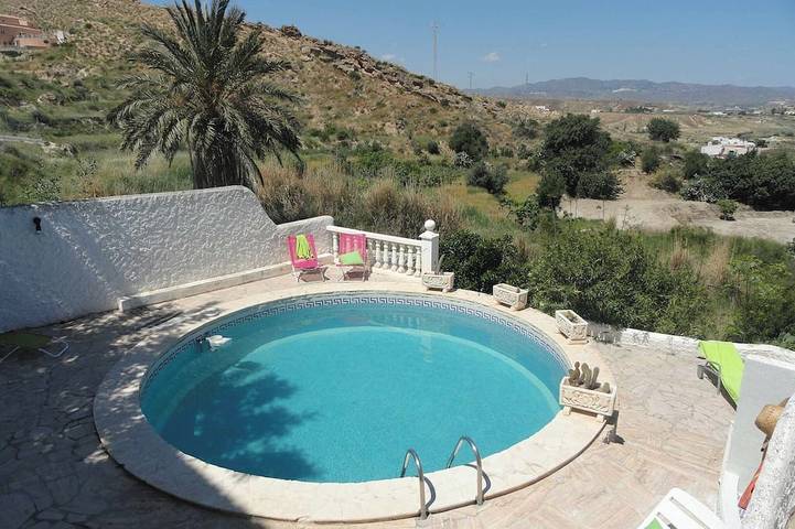 Villa for 15 people in Mojácar