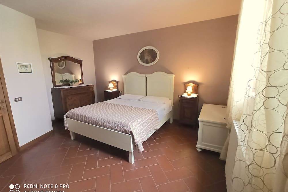 Ganze Wohnung, Ferienwohnung - 2   Räume - 4   Personen in Carmignano, Prato Provinz