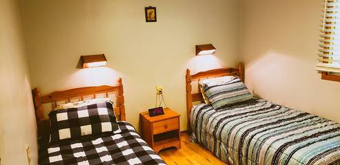 Log Cabin for 12 People in Rideau Lakes, Ontario, Photo 1