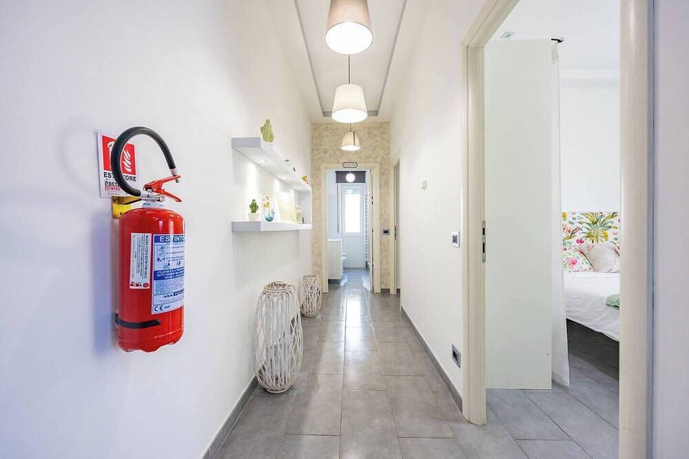 Ganze Wohnung, Fly and Swin, Glamour house in Fiumicino, Rom Provinz
