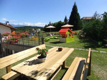 Gîte pour 3 personnes, avec balcon ainsi que jardin et vue à Fai della Paganella