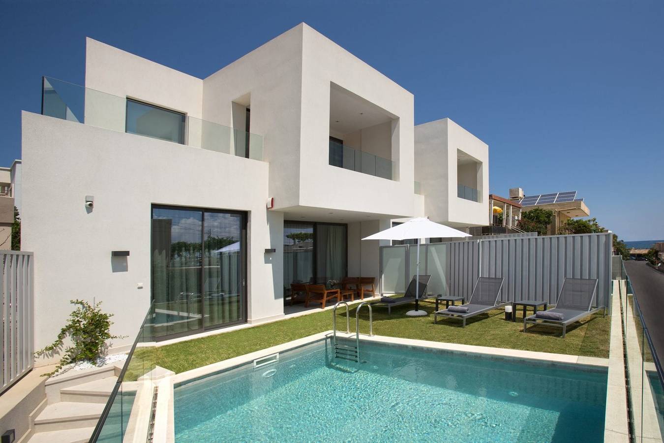 Villa für 8 Personen mit Terrasse in Agioi Apostoli, Chania und Umgebung