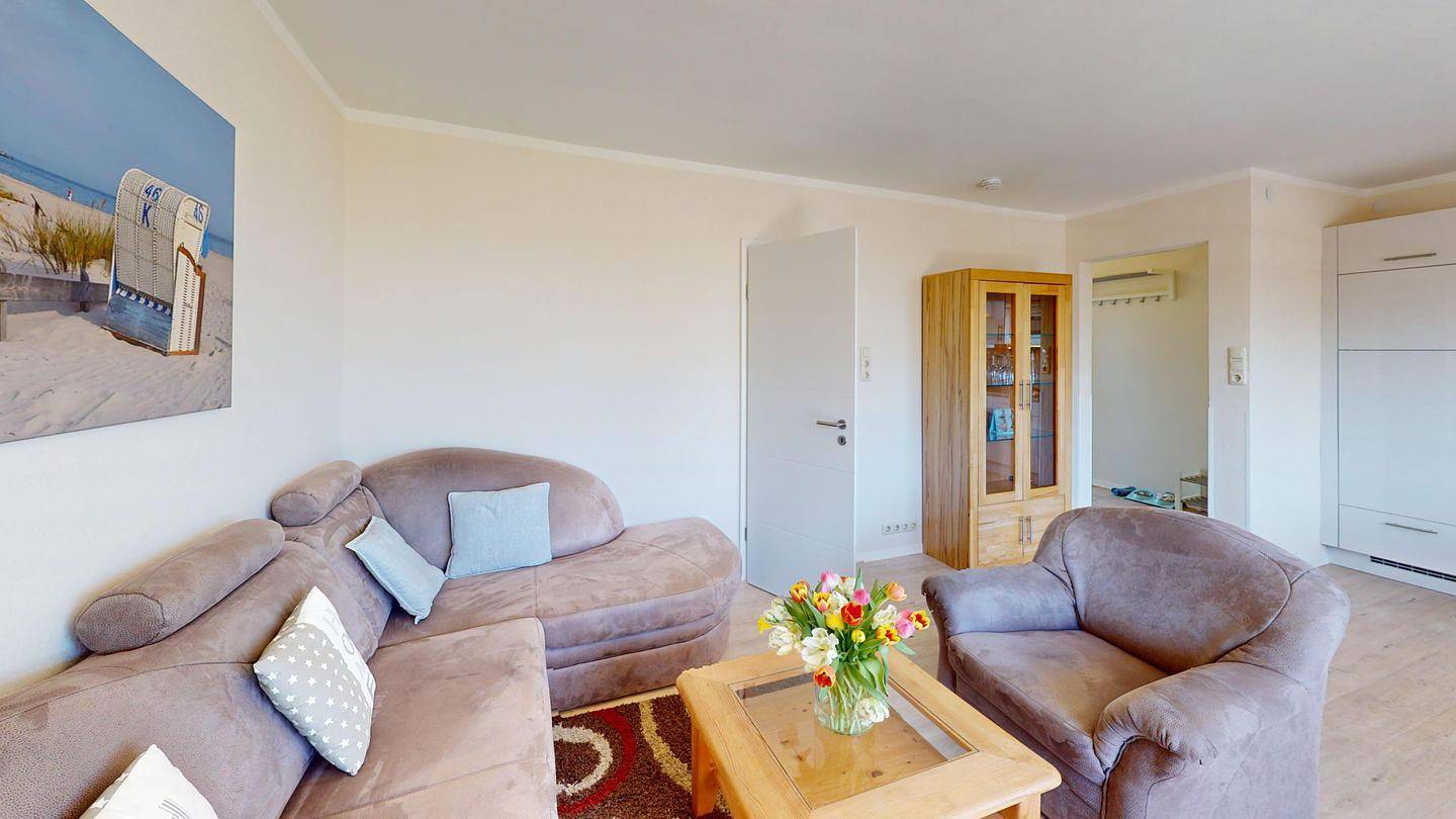 Ganze Wohnung, Nahe Strand und Hafen: Exklusive Ferienwohnung für 2 Erwachsene und 1 Kind mit Meerblick in Grömitz, Ostholstein
