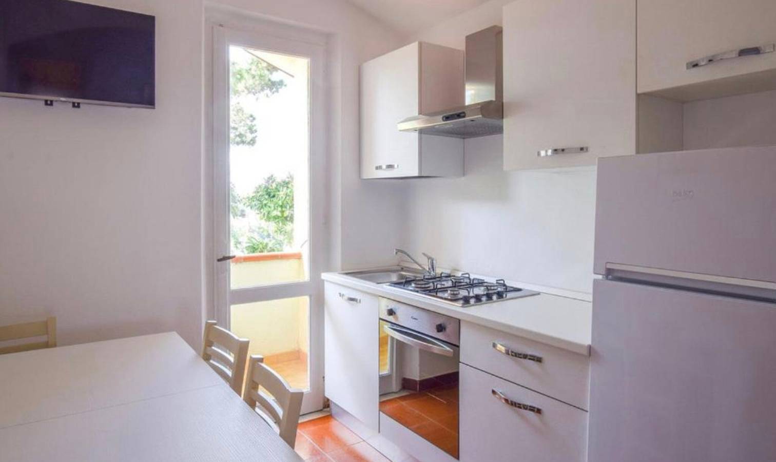 Appartement 'Appartamento Incantevole In Villa' met Uitzicht op Zee, Wifi en Airconditioning, foto 7
