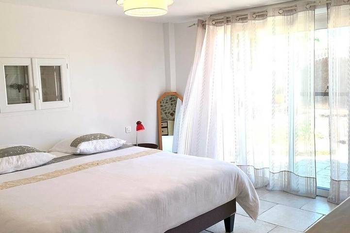 Gîte pour 4 personnes, avec jacuzzi à Allègre-les-Fumades - 4