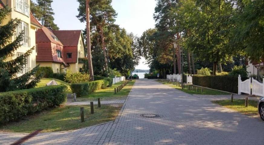 Ferienwohnung für 7 Personen, mit Ausblick und Garten sowie Seeblick und Sauna in Bad Saarow - 2