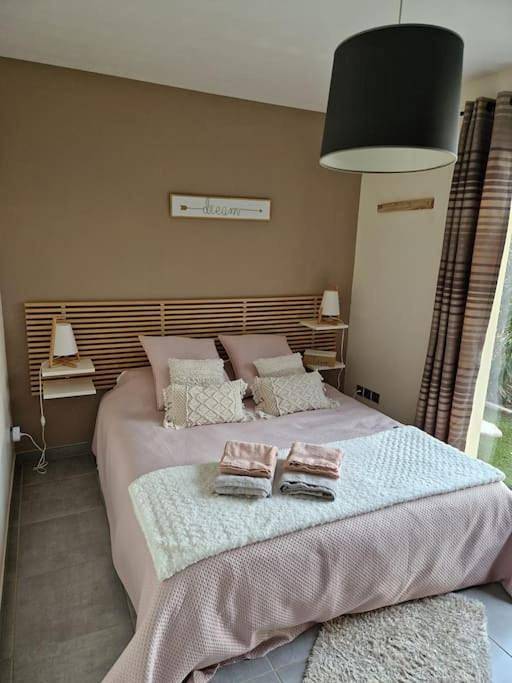 Location de vacances pour 6 personnes, avec jardin ainsi que piscine et vue à Saint-Marcel-d'Ardèche - 3