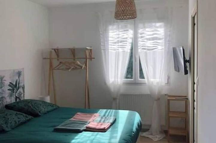 Gîte pour 2 personnes, avec terrasse et piscine à Saint-Médard-en-Jalles - 4