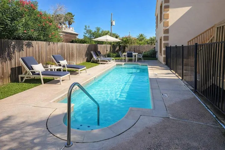 Apartamento de vacaciones para 8 personas, con terraza y piscina - 1