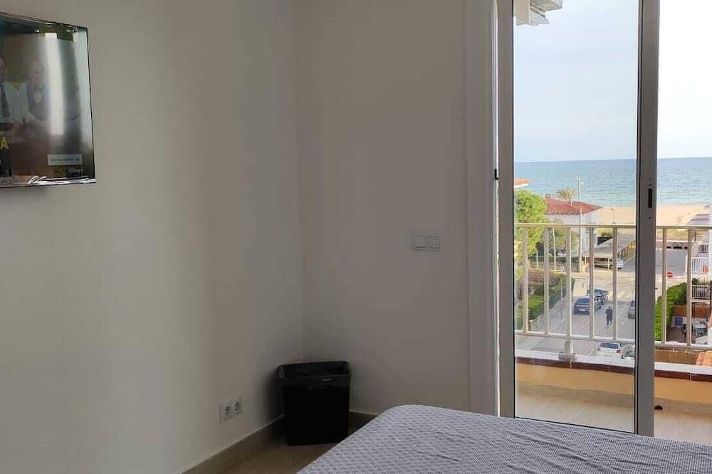 Entire apartment, Acogedor Apartamento en la Playa de Sant Salvador - Increíbles Vistas al mar in Sant Salvador (Tarragona), el Vendrell