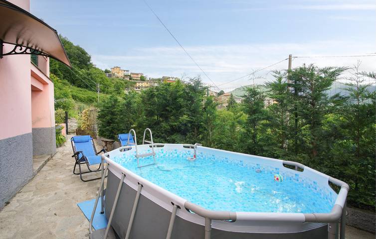 Spazioso appartamento di 120mq con parcheggio, terrazza e internet - a 1km da Tribogna in Garbarini, Tribogna