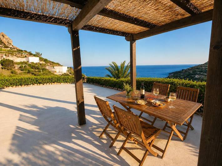 Appartamento vacanze per 4 persone, con Terrazza e Giardino nonché Panorama a Ponza