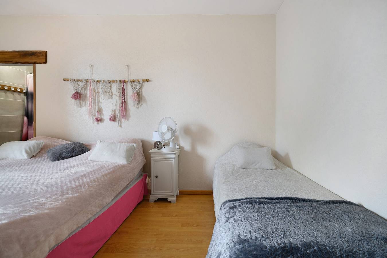 Chambre Rose 5 personnes in Monclar-de-Quercy, Tarn-et-Garonne