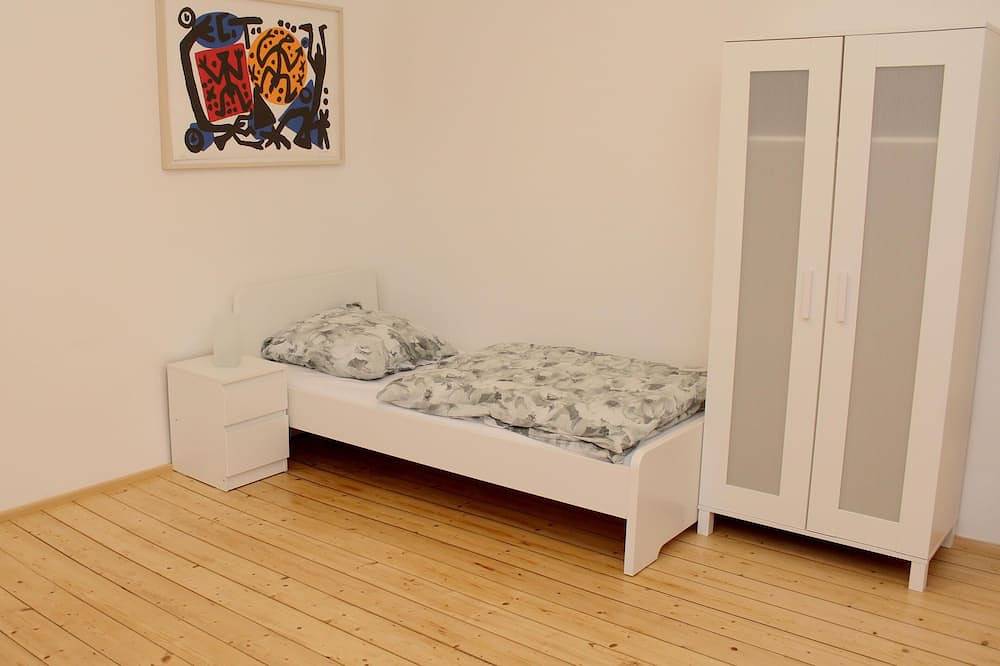 Ganze Wohnung, Haus Roy - Ferienwohnun 1.Etage in Zülpich, Eifel (Nordrhein-Westfalen)