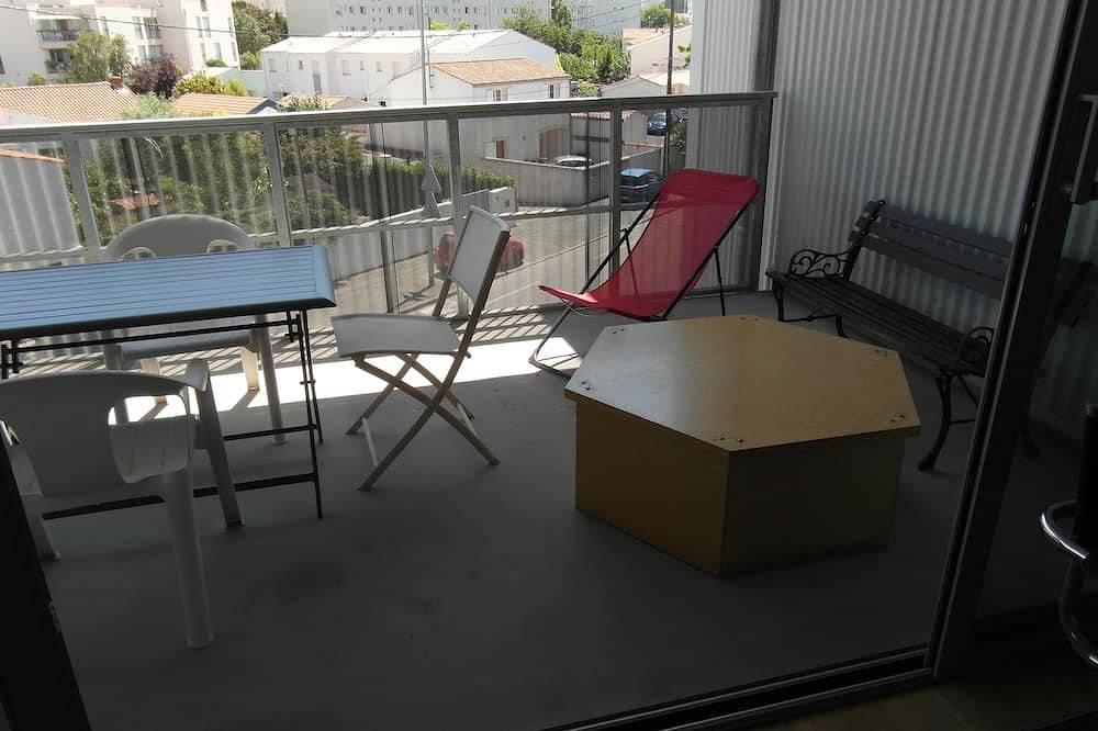 Appartement entier, Appt Neuf   (2022)  type 2 a 800  metres ocean in La Rochelle, Région de La Rochelle