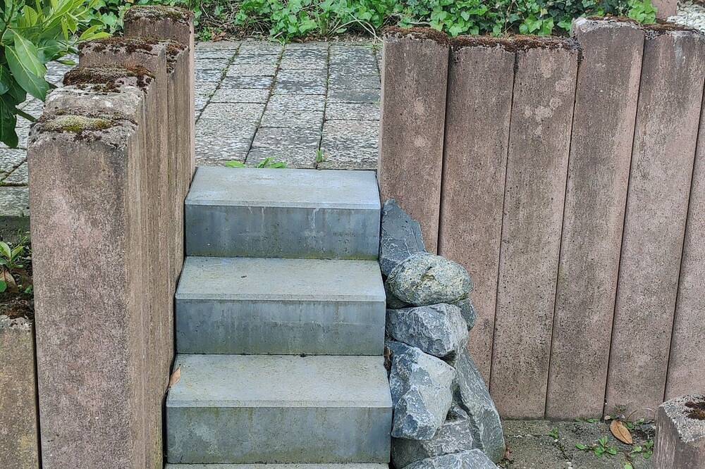 Ganze Wohnung, Wohnen auf dem Sonnenhügel über Neuwied in Neuwied, Osteifel