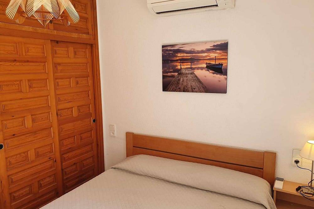 1 minute to the beach! Family-sized Garden and Bbq in Montroig, Costa Dorada