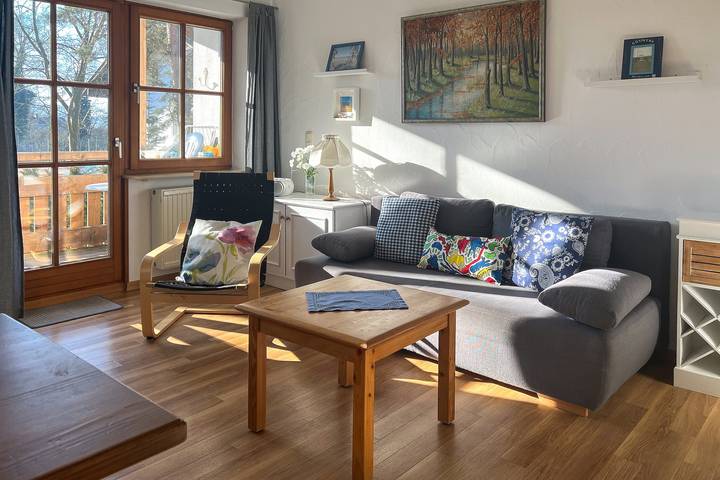 Ferienwohnung für 4 Personen, mit Balkon und Garten in Chieming