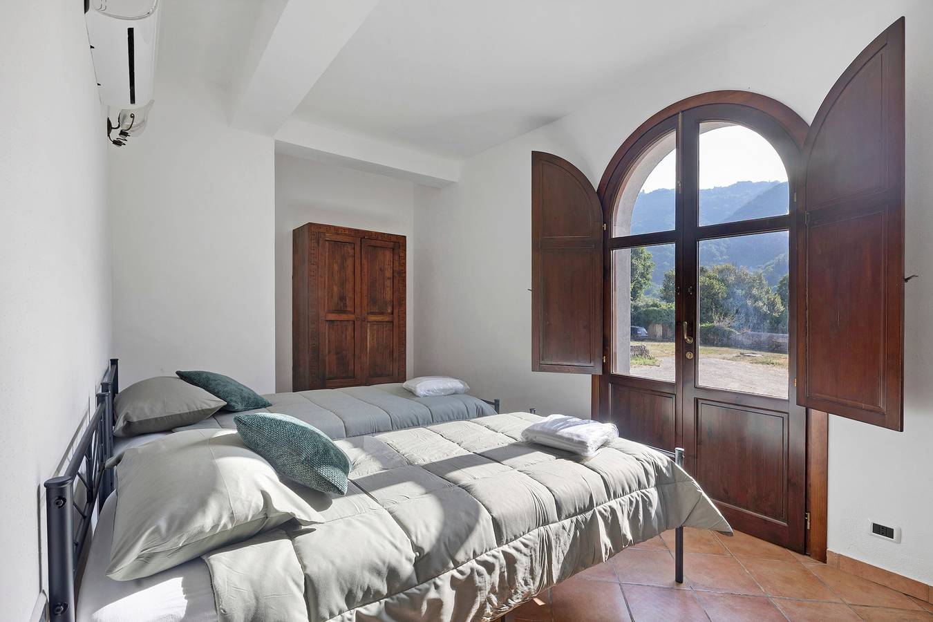Fattoria San Pio - Limone Room with Mountain View, Breakfast & Wi-Fi in Naso, Messina provins