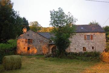 Agriturismo pour 13 personnes, avec jardin à Le Pont-de-Montvert