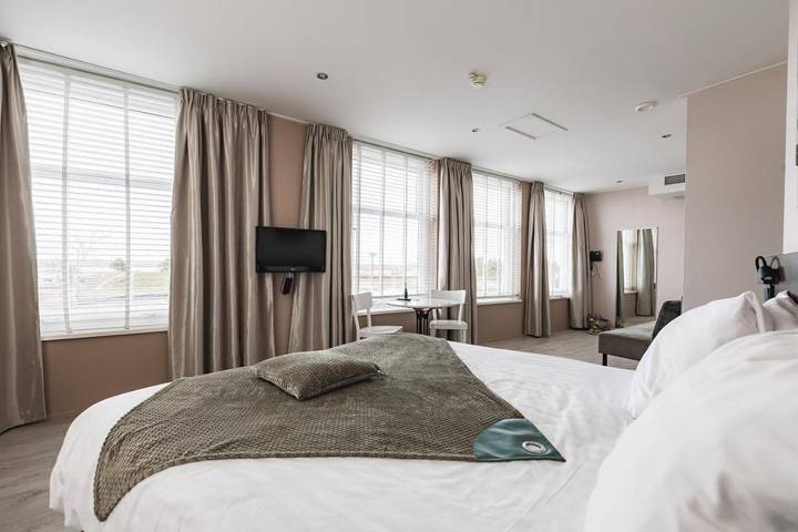 Hotel für 2 Personen, mit Terrasse und Seeblick in Harderwijk - 2