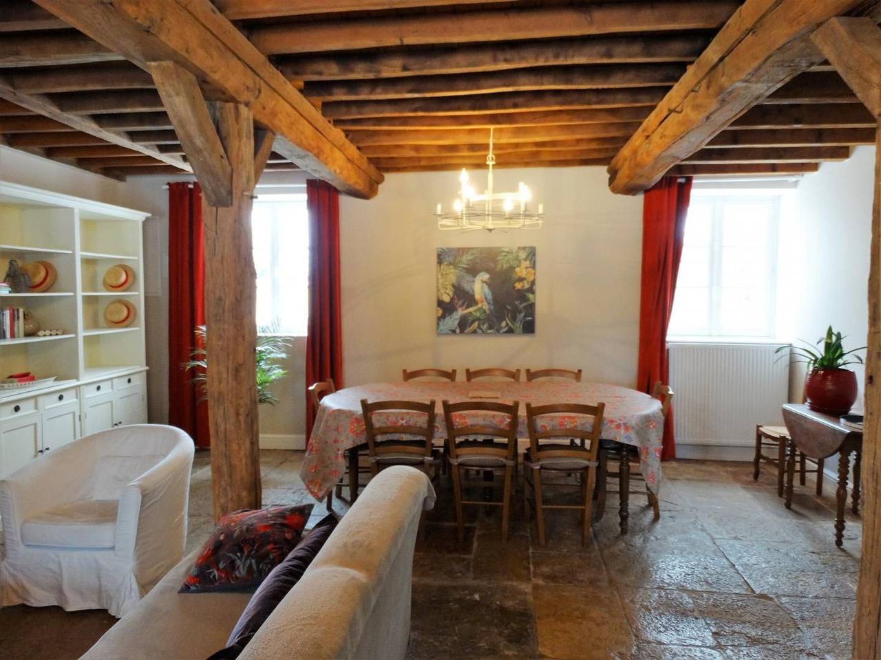 Character house near Dijon with large garden and cultural proximity in Bretenière, Dijon en omgeving