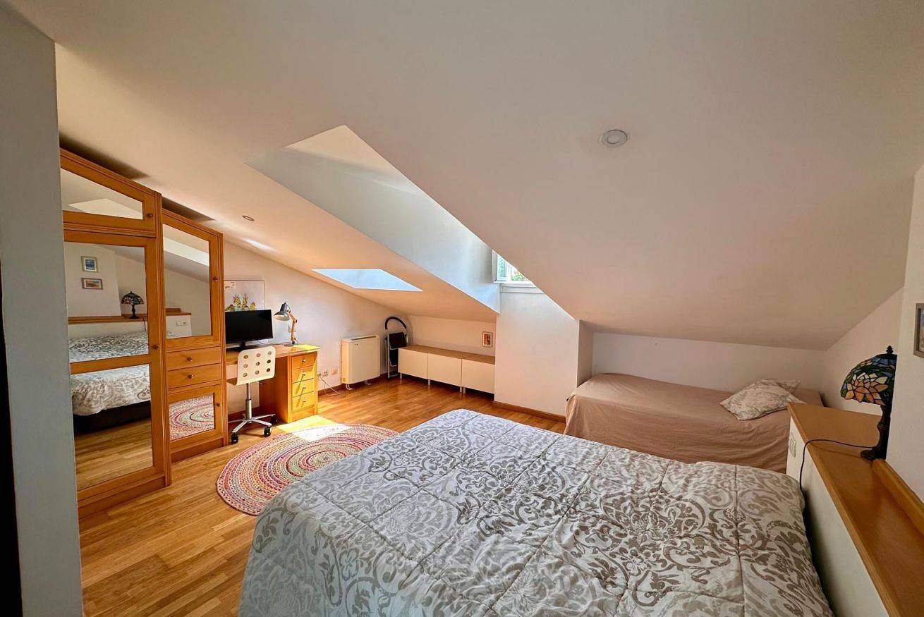 Appartement entier, Acogedor dúplex en Avilés 12A04 in Avilés, Côte Cantabrique