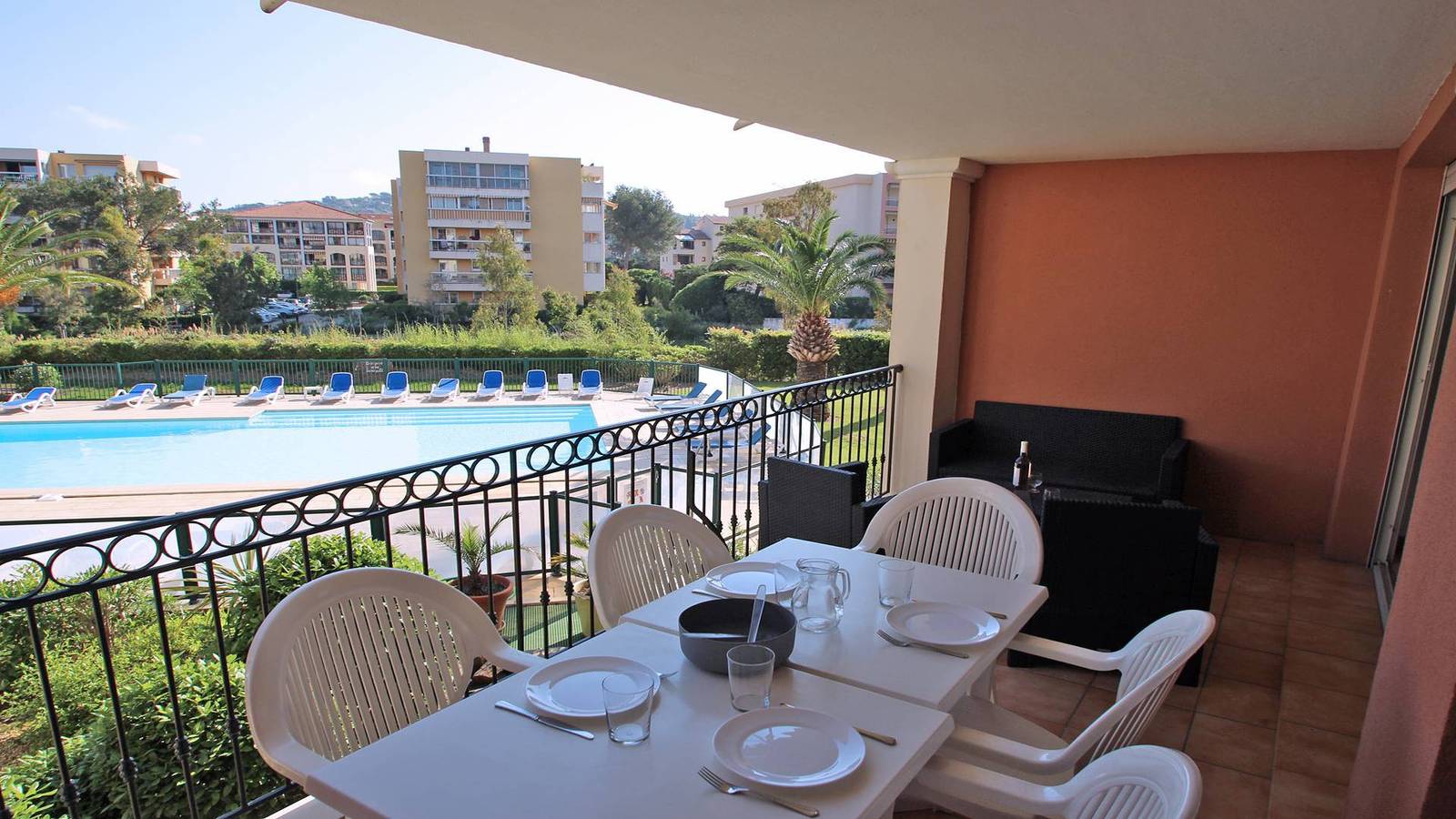 Geheel vakantieappartement, Apartment for 4/6 people - Swimming pool - Air conditioning - Wifi - Sainte Maxime - Rated 3* in Sainte-Maxime, Draguignan en omgeving