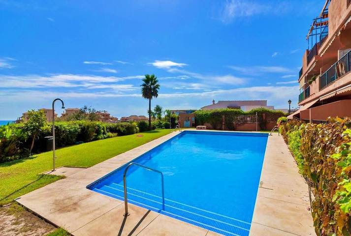 Apartamento para 4 personas, con piscina además de jardín y balcón, Familias con niños en Myramar