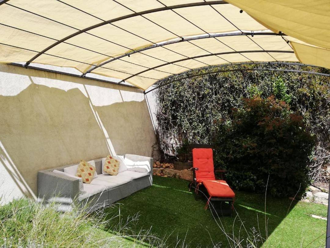 Large Double Room in Vauvert, Côte méditerranéenne (France)