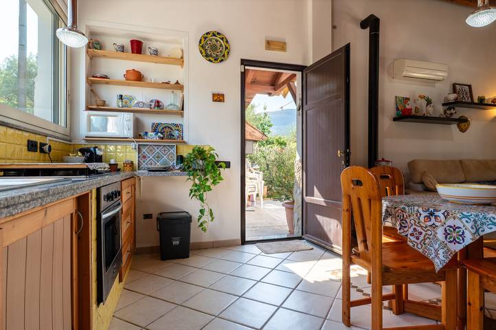 Casa Villa Aury — Cefalù, green oasis steps from the sea in Cefalù (Municipality), Palermo Province