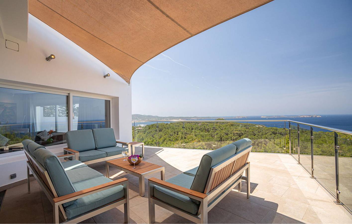 Apartment mit Meerblick, Pool, Terrasse und Parkplatz in Cala Saladeta, Sant Antoni de Portmany