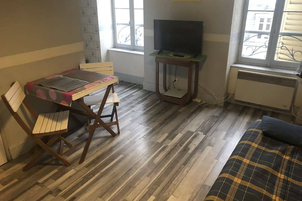 Appartement entier, Studio en face du casino et des thermes in Contrexéville, Neufchâteau