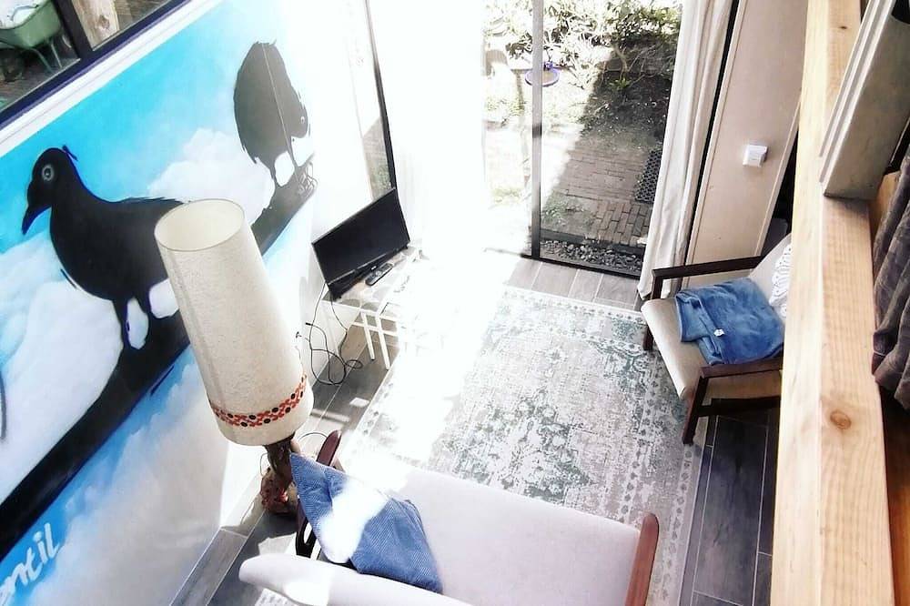 A Lovely Tiny House Near the Beautiful Downtown Area of Delft in Delft, Stadsgewest Haaglanden