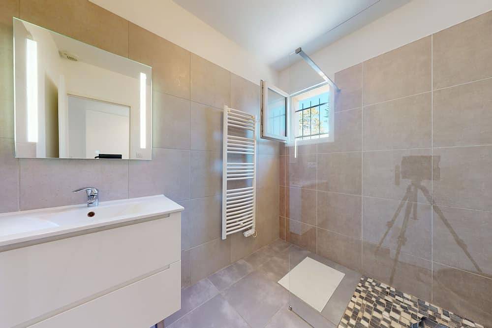 Villa en el campo de golf Cap d'Agde con piscina climatizada. in Cap d'Agde, Agde