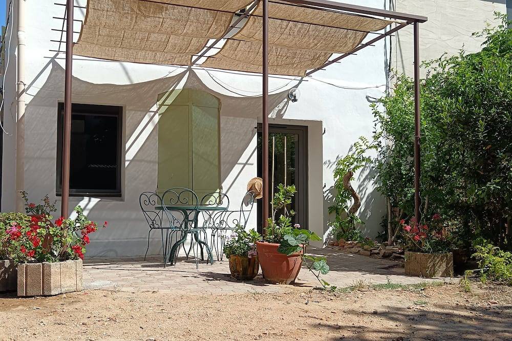 Mas in the middle of vineyards, ideally located between Camargue and Provence. in Vauvert, Costa mediterránea (Francia)